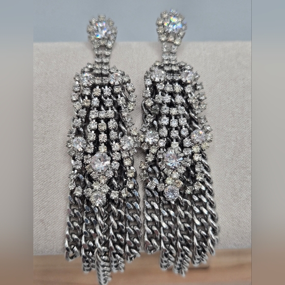 Stella & Dot Retired Petra Fringe Chandelier Earrings Silver Tone Rhinestones - Picture 9 of 12